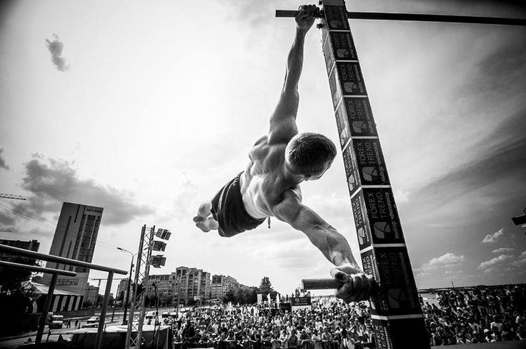 Video: Street workout – telocvičňa pod holým nebom...